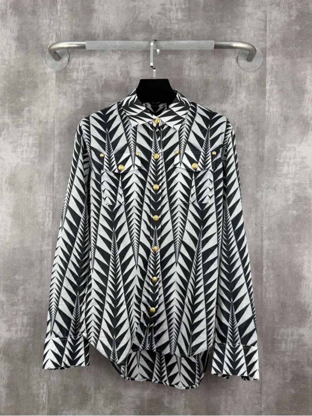 🚩steal authentic Balmain Black and White Geometric Button-Up